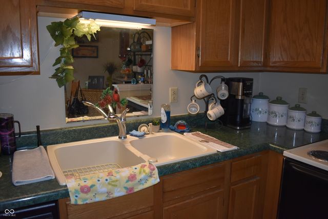 7625 Orchard Village Drive, Indianapolis, IN 46217