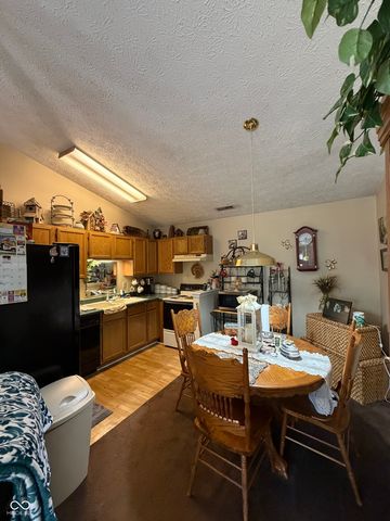 7625 Orchard Village Drive, Indianapolis, IN 46217