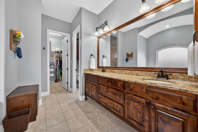 7112 Chimney Creek Drive, North Richland Hills, TX 76182