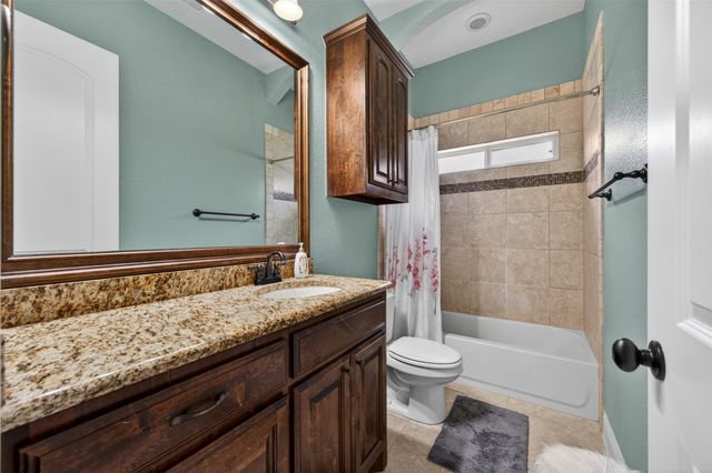 7112 Chimney Creek Drive, North Richland Hills, TX 76182