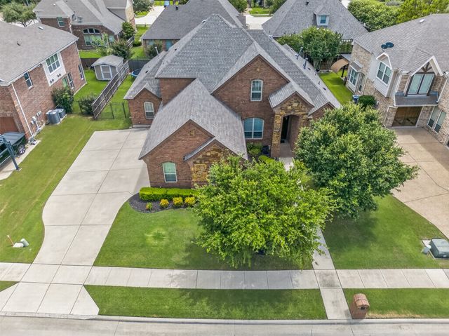 7112 Chimney Creek Drive, North Richland Hills, TX 76182