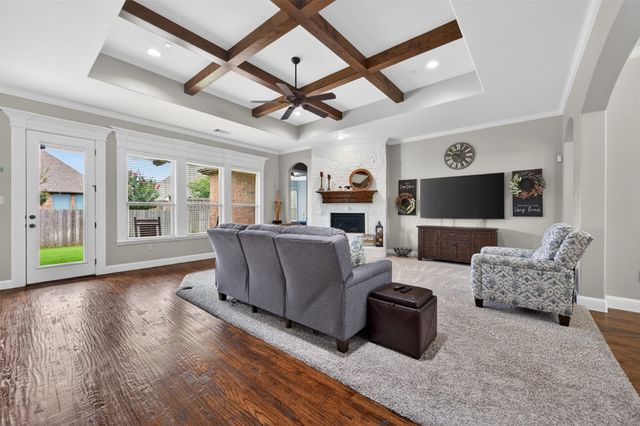 7112 Chimney Creek Drive, North Richland Hills, TX 76182