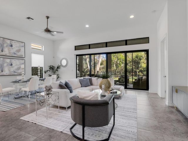 9088 E Leon Circle, Parkland, FL 33076