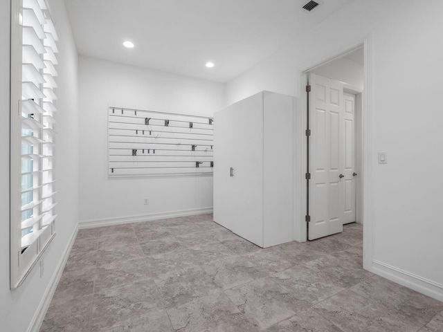 9088 E Leon Circle, Parkland, FL 33076