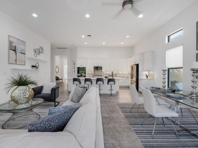 9088 E Leon Circle, Parkland, FL 33076