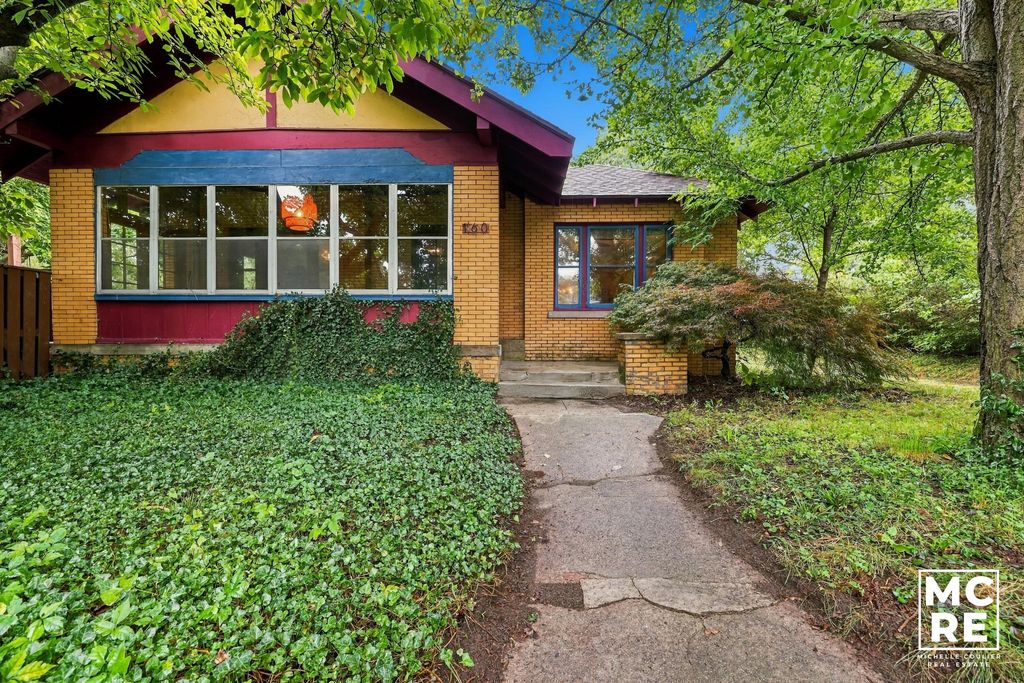 160 Burr Oak Street Ne, City Of Grand Rapids, MI 49505