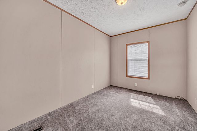 1081 Owen Ridge LN, Goodview, VA 24095