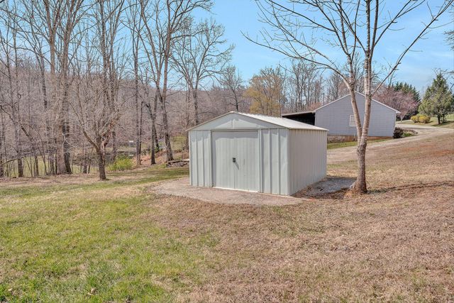 1081 Owen Ridge LN, Goodview, VA 24095