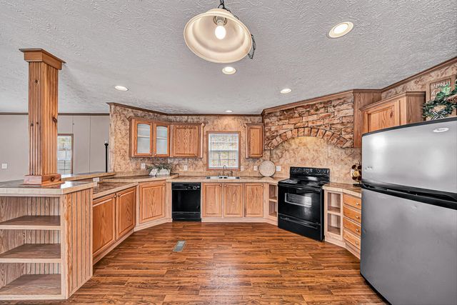 1081 Owen Ridge LN, Goodview, VA 24095