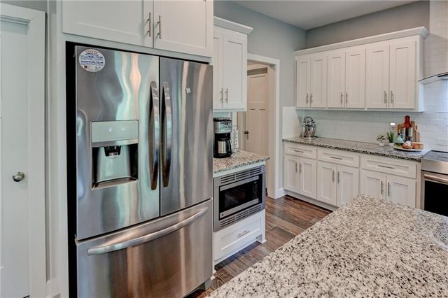 415 E 166th Court, Belton, MO 64012