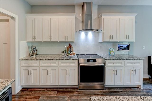 415 E 166th Court, Belton, MO 64012