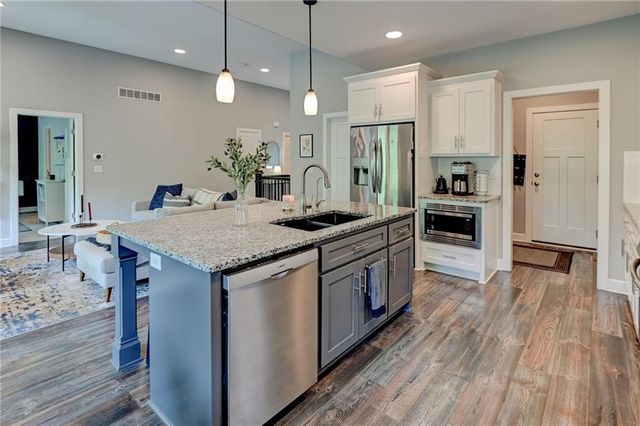 415 E 166th Court, Belton, MO 64012
