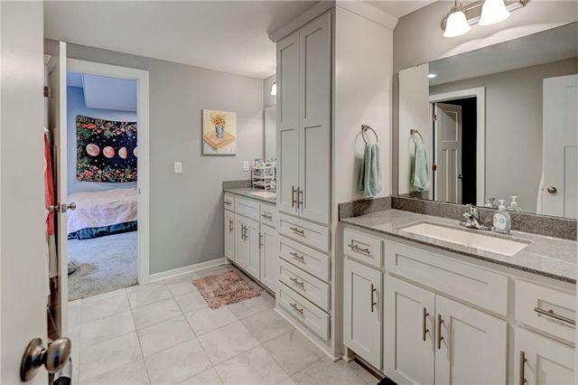 415 E 166th Court, Belton, MO 64012