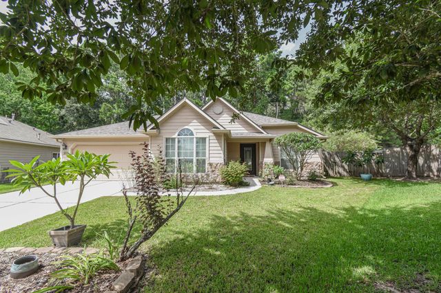 203 Summer Pine Court, Conroe, TX 77304