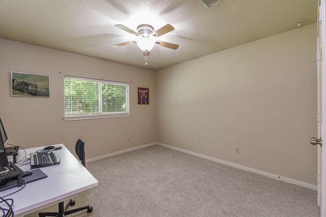 203 Summer Pine Court, Conroe, TX 77304