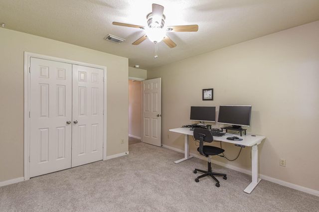 203 Summer Pine Court, Conroe, TX 77304
