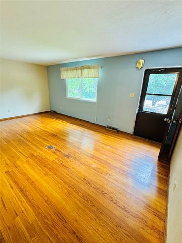 4148 53rd Street, Des Moines, IA 50310