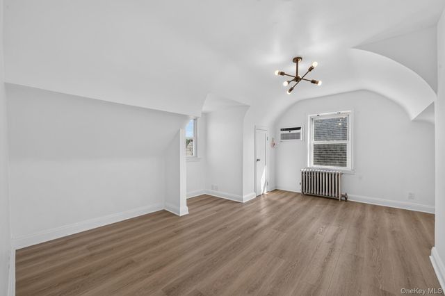69 Bank Street 2FL, Valley Stream, NY 11580