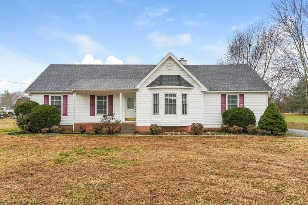 1325 Malvern Dr, Murfreesboro, TN 37129