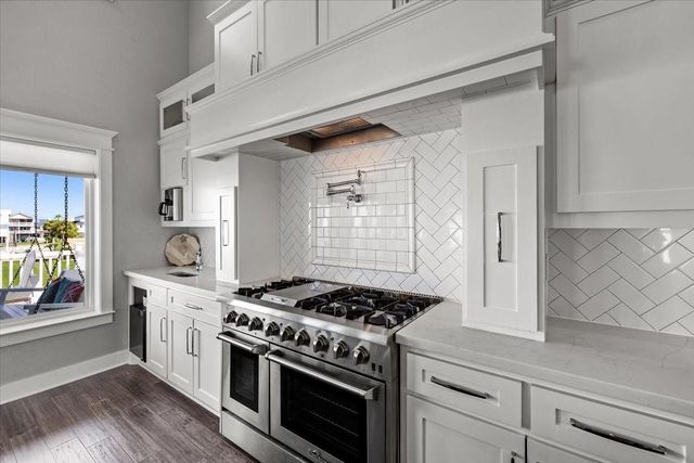3728 Sabrina, Galveston, TX 77554