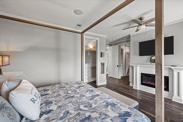 3728 Sabrina, Galveston, TX 77554