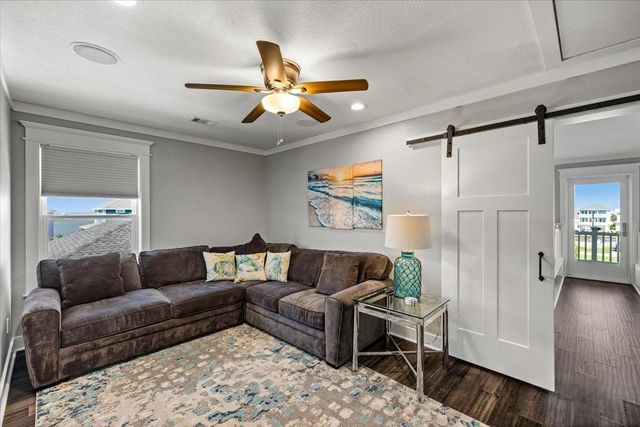 3728 Sabrina, Galveston, TX 77554