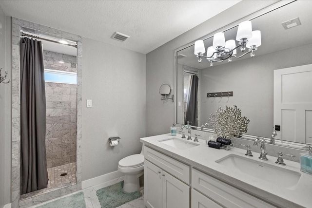 3728 Sabrina, Galveston, TX 77554