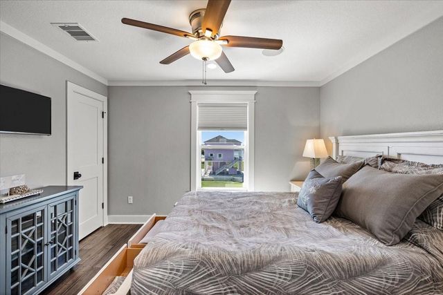 3728 Sabrina, Galveston, TX 77554