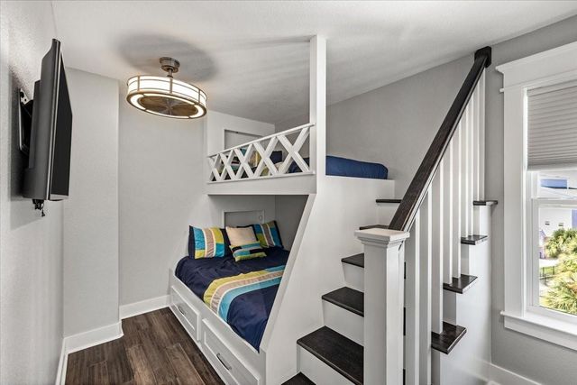 3728 Sabrina, Galveston, TX 77554