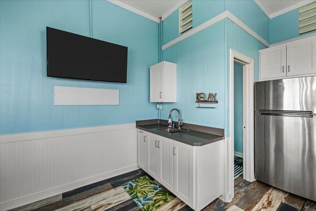 3728 Sabrina, Galveston, TX 77554
