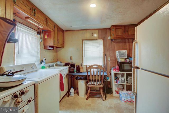 162-164 N ALLISON STREET, Greencastle, PA 17225