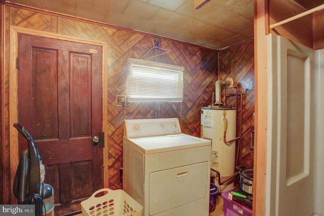 162-164 N ALLISON STREET, Greencastle, PA 17225