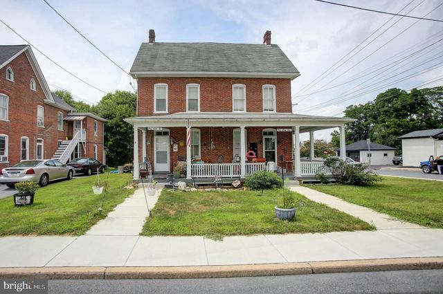 162-164 N ALLISON STREET, Greencastle, PA 17225