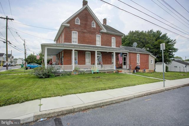 162-164 N ALLISON STREET, Greencastle, PA 17225