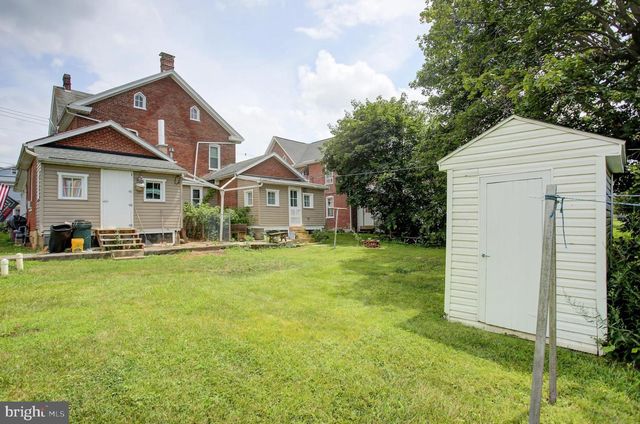 162-164 N ALLISON STREET, Greencastle, PA 17225