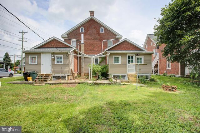 162-164 N ALLISON STREET, Greencastle, PA 17225