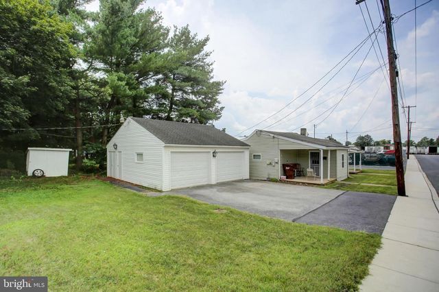 162-164 N ALLISON STREET, Greencastle, PA 17225