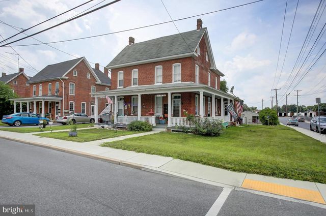 162-164 N ALLISON STREET, Greencastle, PA 17225