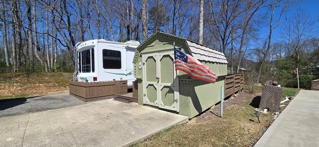 129 Moccasin Lane, Blairsville, GA 30512