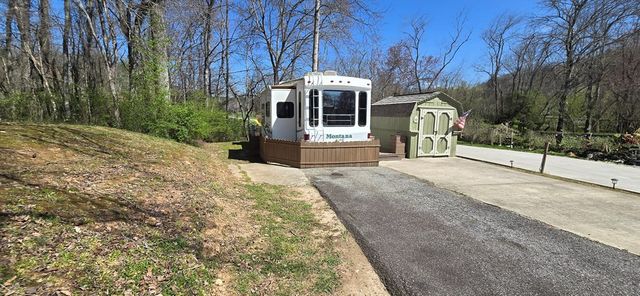 129 Moccasin Lane, Blairsville, GA 30512