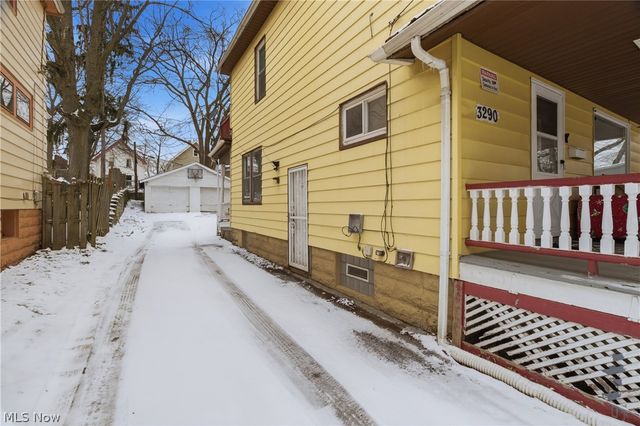 3290 W 82nd Street, Cleveland, OH 44102