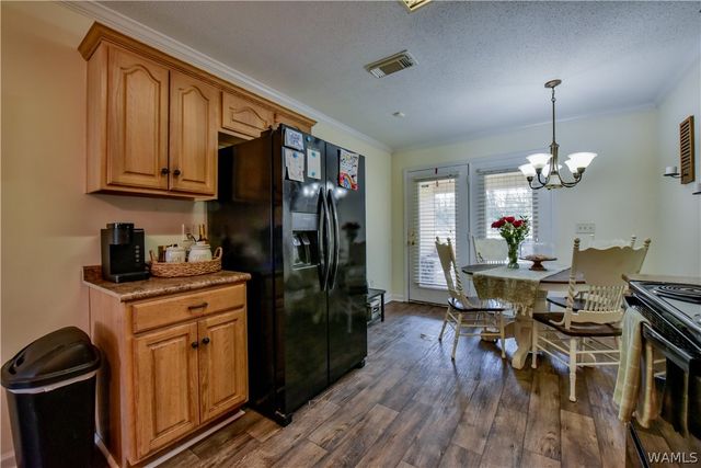 1221 Jamestown, Moundville, AL 35474