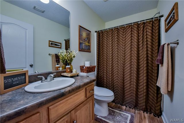 1221 Jamestown, Moundville, AL 35474