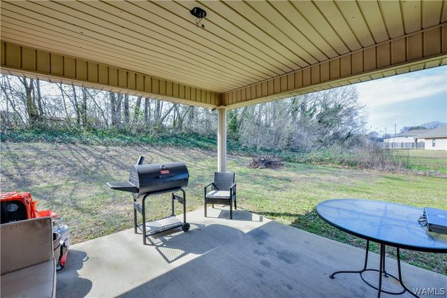 1221 Jamestown, Moundville, AL 35474