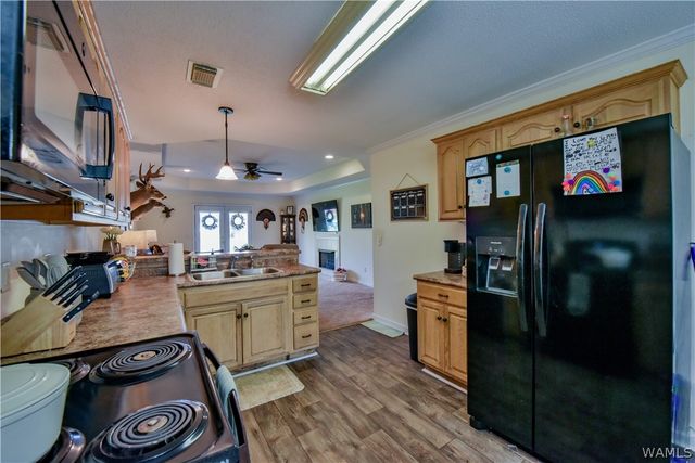 1221 Jamestown, Moundville, AL 35474