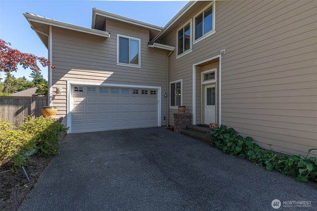5207 77th Court W, University Place, WA 98467