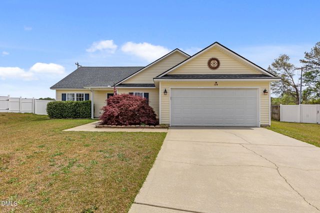 129 Tuxford Court, Raeford, NC 28376