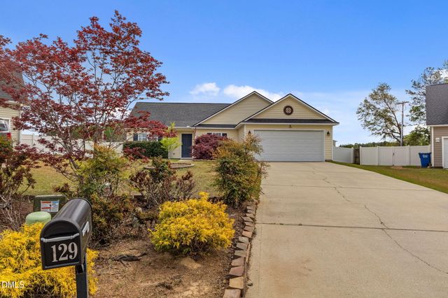 129 Tuxford Court, Raeford, NC 28376
