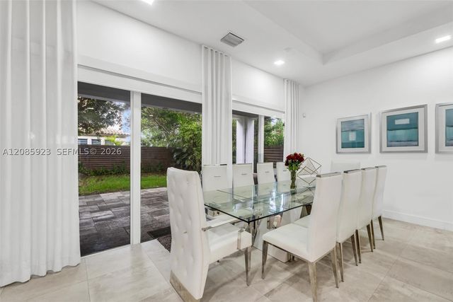 15071 SW 176th St, Miami, FL 33187