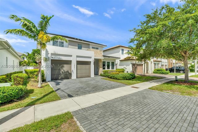 15071 SW 176th St, Miami, FL 33187